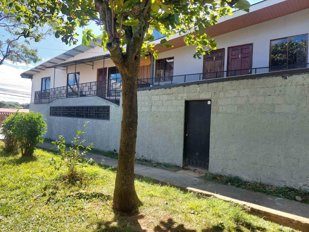 Anchia - Hostel Alajuela Exterior photo