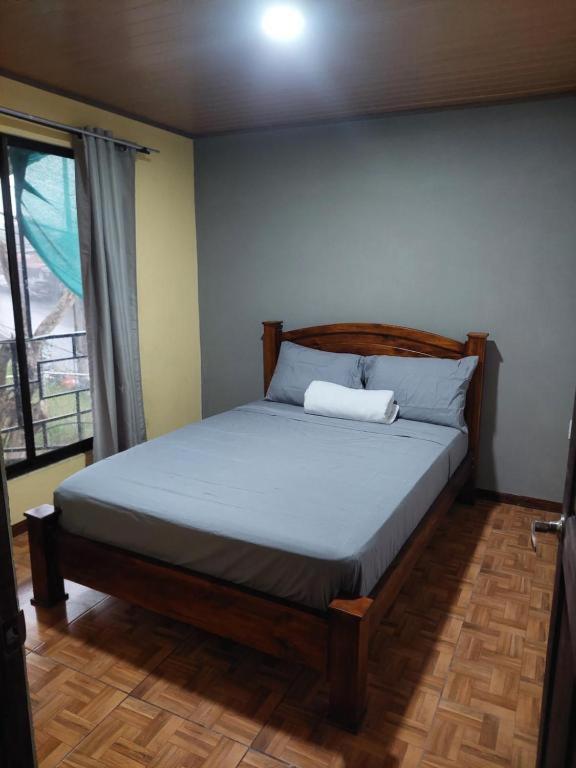 Anchia - Hostel Alajuela Exterior photo